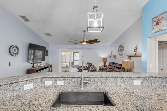 7 RANBAY PLACE, Palm Coast, FL 32164