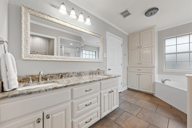 1217 Laurel Park, Robinson, TX 76706