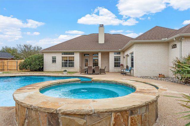 1217 Laurel Park, Robinson, TX 76706