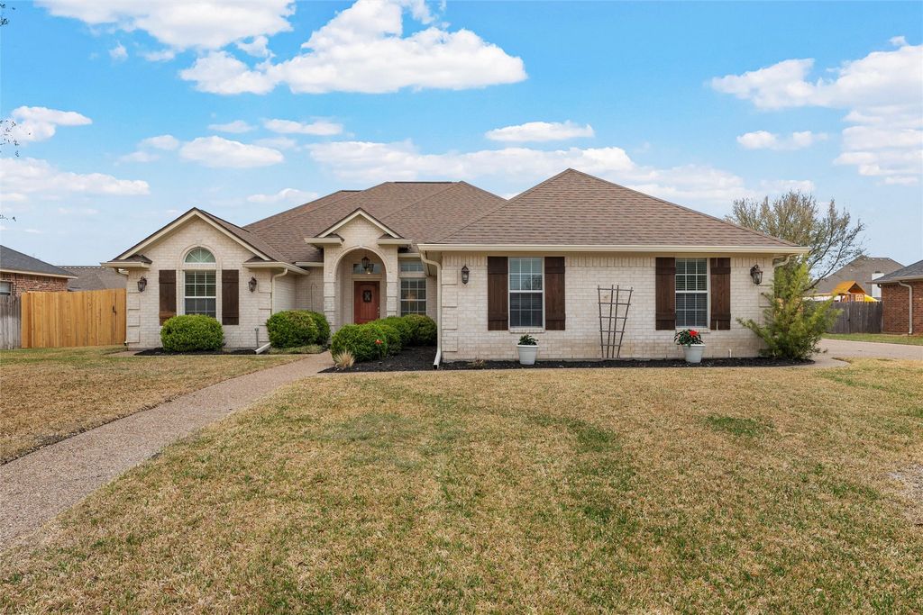 1217 Laurel Park, Robinson, TX 76706