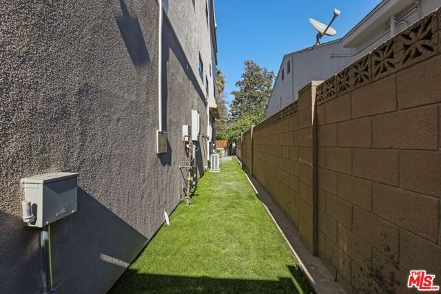 11010 Hortense Street F, North Hollywood (los Angeles), CA 91602