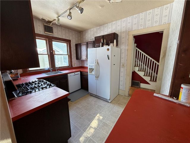 71 Inglewood Drive, Rochester, NY 14619