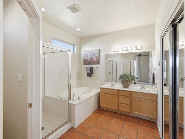 1 Whitewater Court, Santa Fe, NM 87508