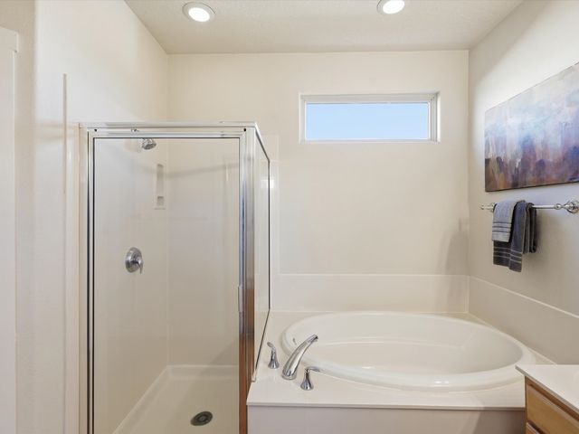 1 Whitewater Court, Santa Fe, NM 87508