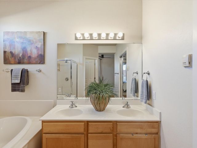 1 Whitewater Court, Santa Fe, NM 87508
