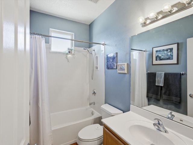 1 Whitewater Court, Santa Fe, NM 87508