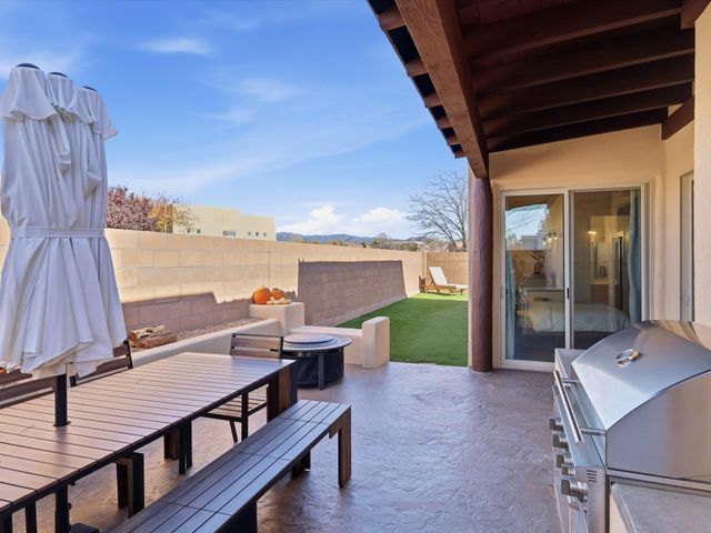 1 Whitewater Court, Santa Fe, NM 87508