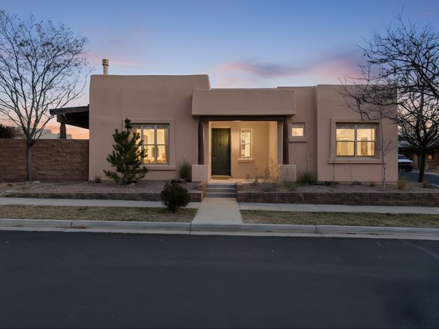 1 Whitewater Court, Santa Fe, NM 87508