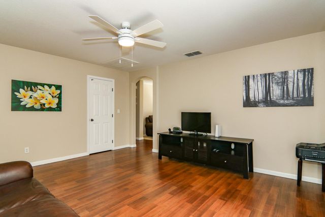 1637 Blue Beaver Way, Roseville, CA 95747