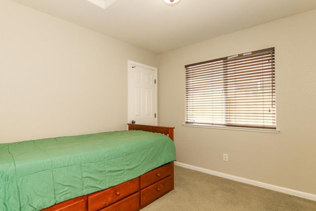 1637 Blue Beaver Way, Roseville, CA 95747