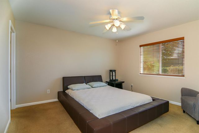 1637 Blue Beaver Way, Roseville, CA 95747