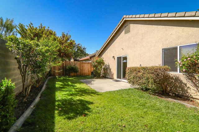 1637 Blue Beaver Way, Roseville, CA 95747