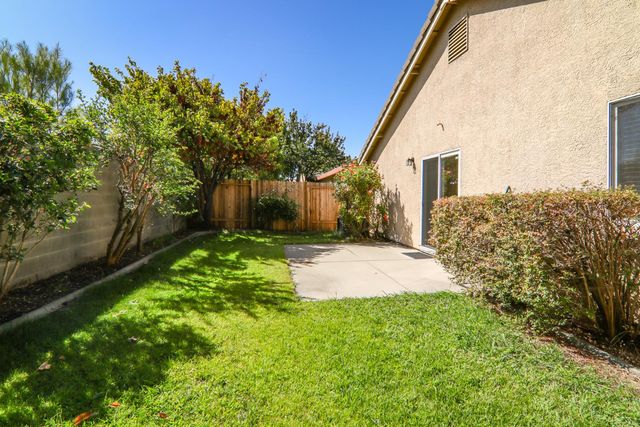1637 Blue Beaver Way, Roseville, CA 95747