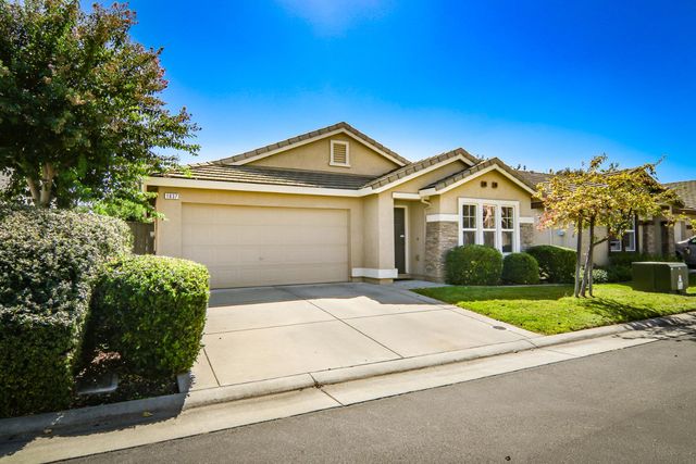 1637 Blue Beaver Way, Roseville, CA 95747