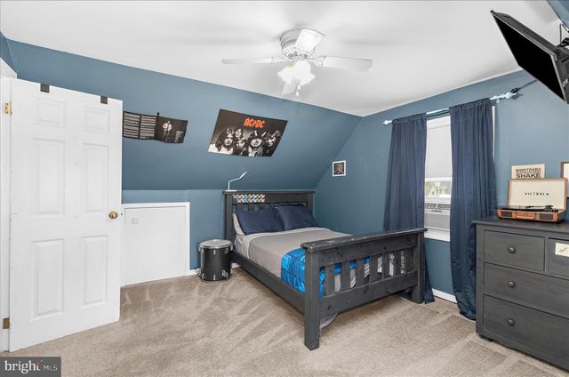 16 VIRGINIA AVE, Edgewater, MD 21037