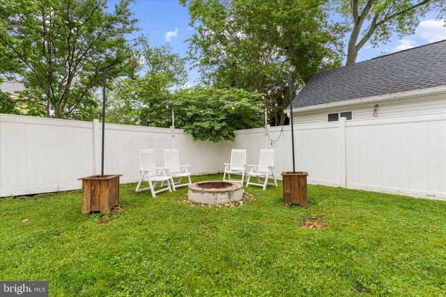 16 VIRGINIA AVE, Edgewater, MD 21037