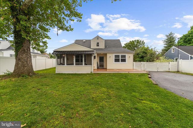 16 VIRGINIA AVE, Edgewater, MD 21037