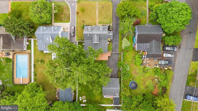 16 VIRGINIA AVE, Edgewater, MD 21037