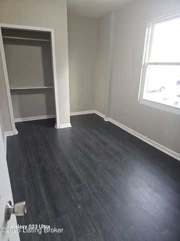 1206 S 23rd St, Louisville, KY 40210