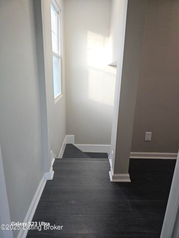 1206 S 23rd St, Louisville, KY 40210
