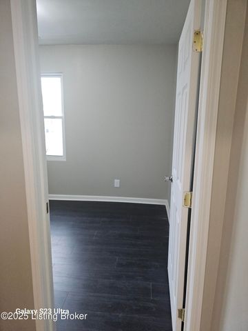 1206 S 23rd St, Louisville, KY 40210