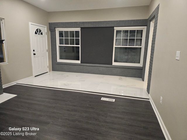 1206 S 23rd St, Louisville, KY 40210