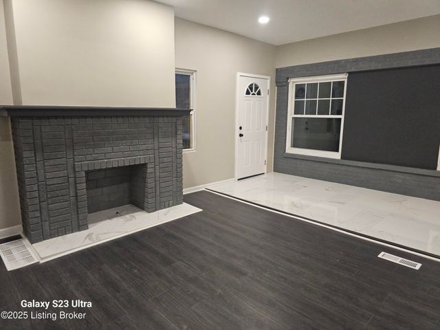 1206 S 23rd St, Louisville, KY 40210