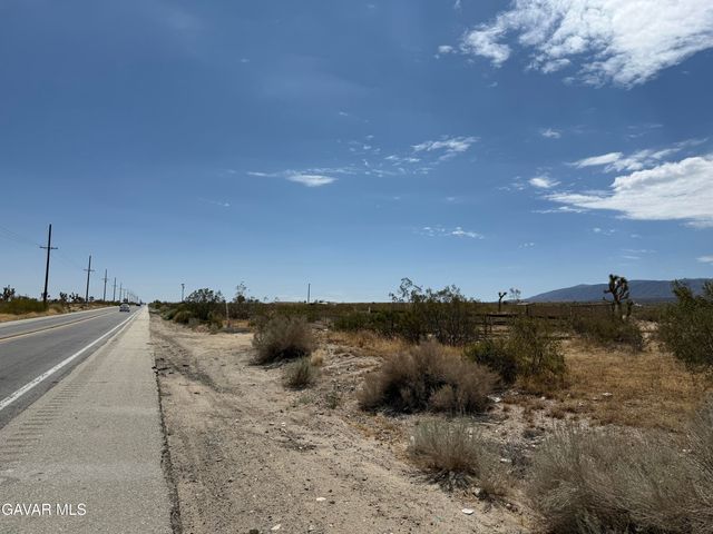 E Pb Highway Vic 187th Ste Street, Llano, CA 93544