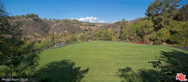 10550 Dolcedo Way, Los Angeles, CA 90077