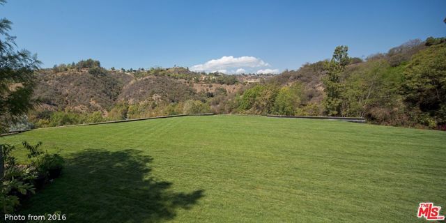 10550 Dolcedo Way, Los Angeles, CA 90077