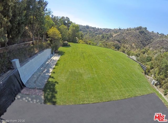 10550 Dolcedo Way, Los Angeles, CA 90077