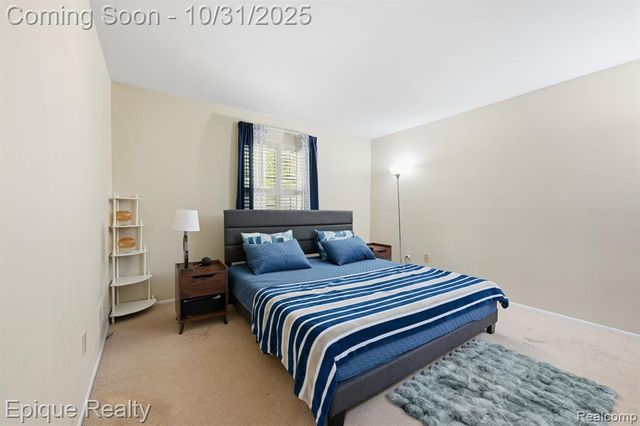 36996 Dartmoor Drive, Farmington Hills, MI 48331