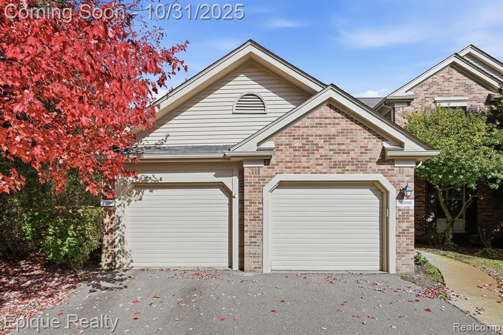 36996 Dartmoor Drive, Farmington Hills, MI 48331