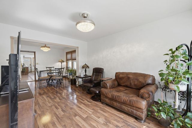 9939 S California Avenue, Chicago, IL 60655