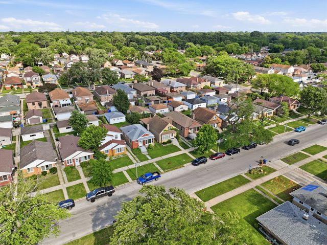 9939 S California Avenue, Chicago, IL 60655