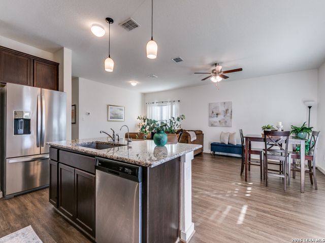 8207 Chasemont, Converse, TX 78109