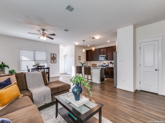 8207 Chasemont, Converse, TX 78109