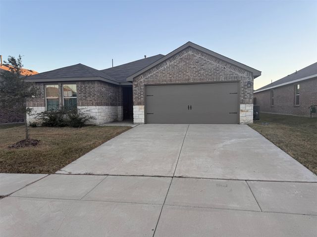 2940 Lawson Drive, Royse City, TX 75189