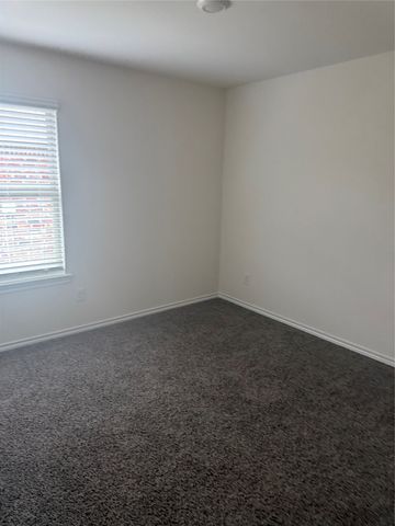 2940 Lawson Drive, Royse City, TX 75189