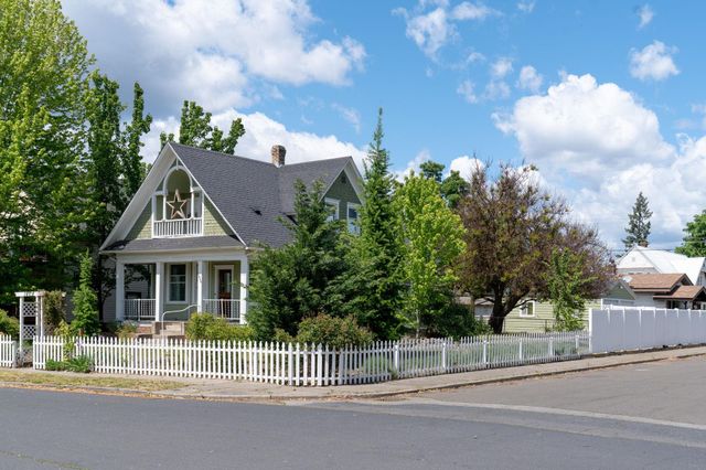 1804 W Augusta Ave, Spokane, WA 99205