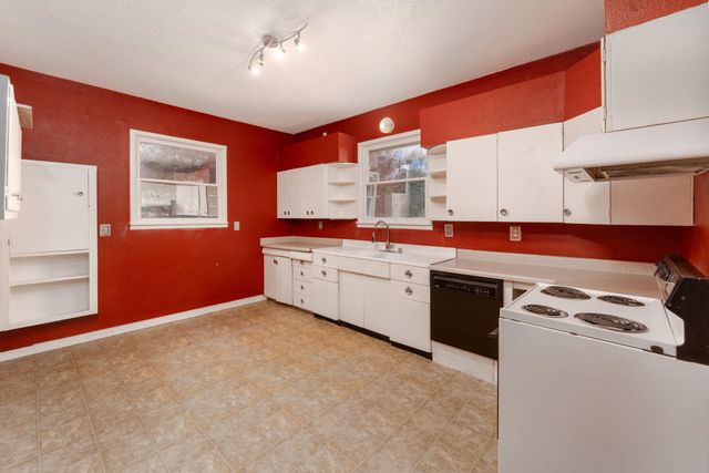 1804 W Augusta Ave, Spokane, WA 99205