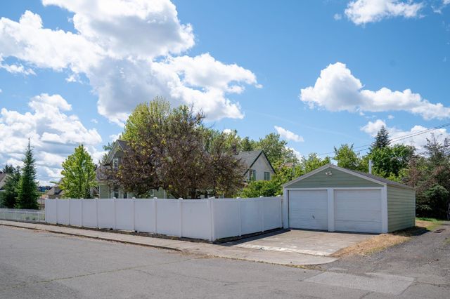 1804 W Augusta Ave, Spokane, WA 99205