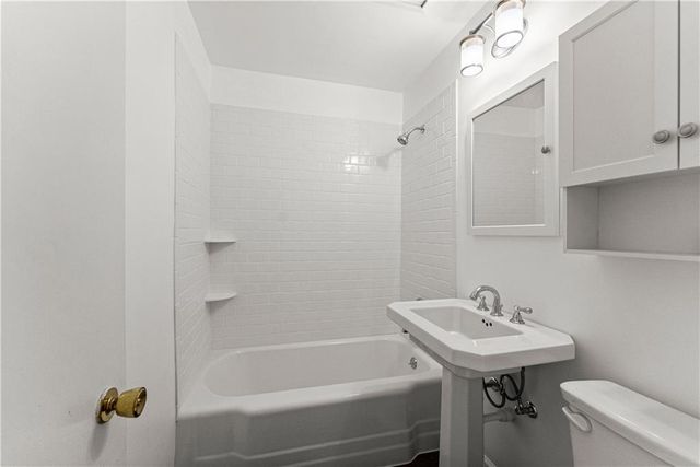 660 Honeysuckle Road, Gainesville, GA 30501