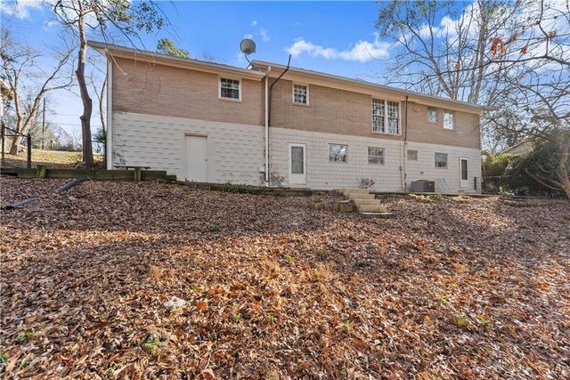 660 Honeysuckle Road, Gainesville, GA 30501