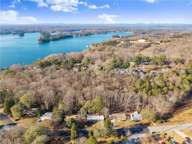 660 Honeysuckle Road, Gainesville, GA 30501