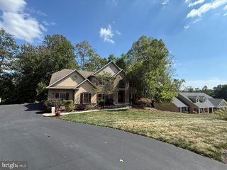 612 BLACK POWDER DR, Lewisberry, PA 17339