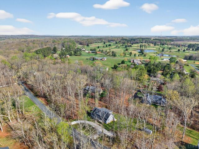 1722 Country Club Road, Appomattox, VA 24522