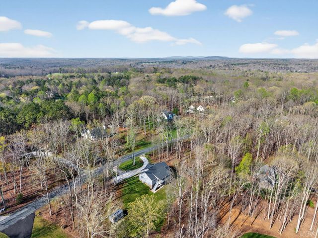 1722 Country Club Road, Appomattox, VA 24522