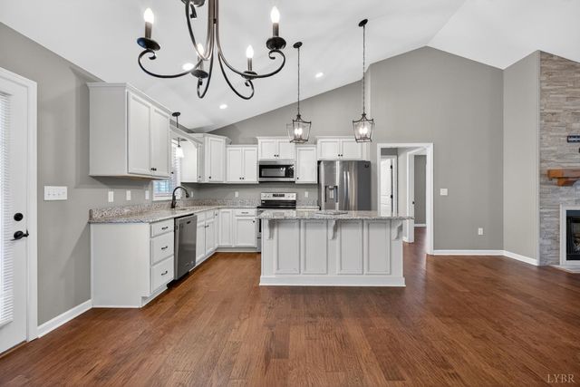 1722 Country Club Road, Appomattox, VA 24522