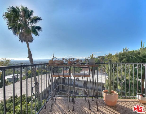 1707 Micheltorena Street 208, Los Angeles, CA 90026